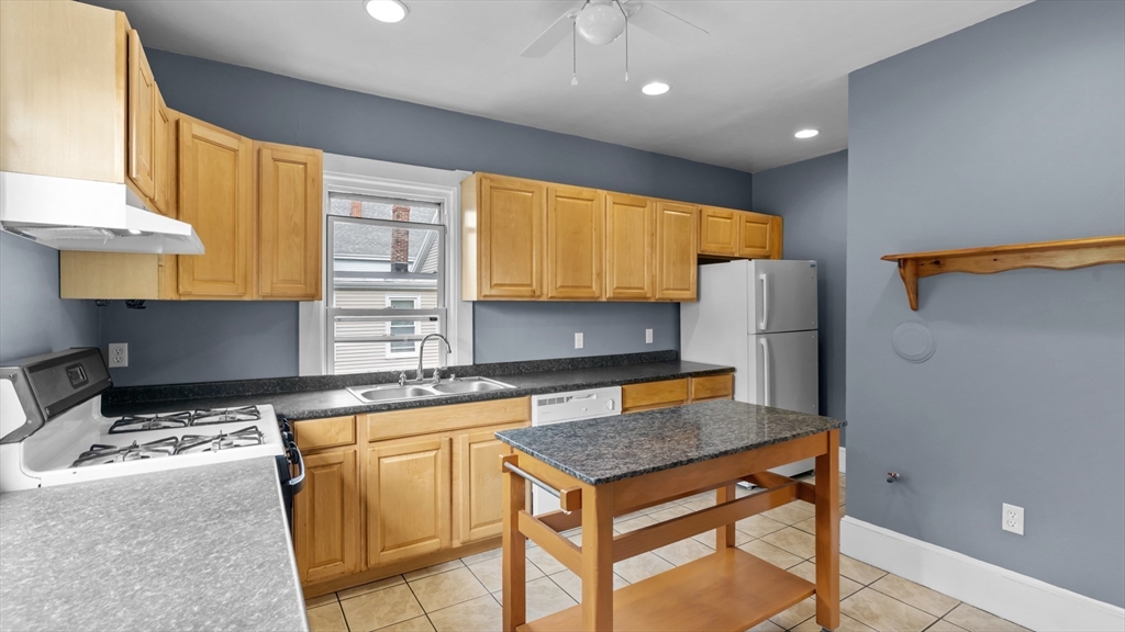 95 Bonney St