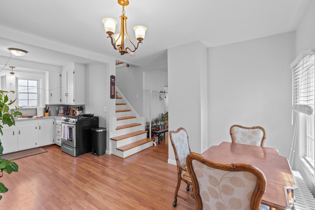 2453 Acushnet Ave