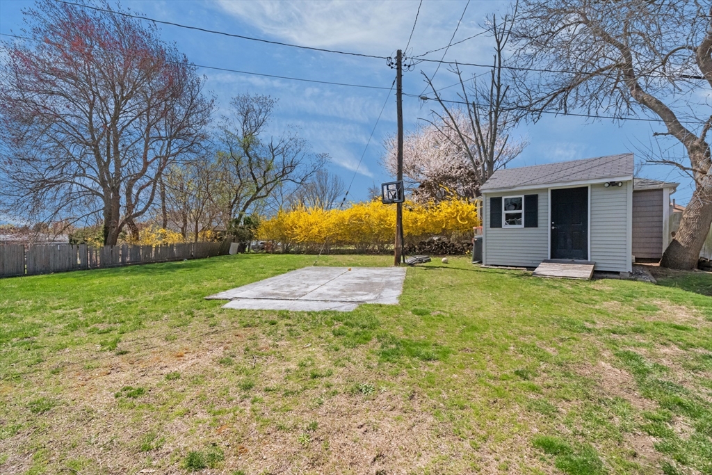 2453 Acushnet Ave