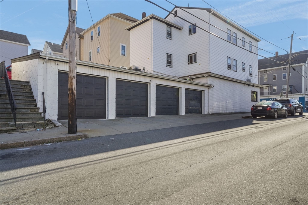 284 Broadway