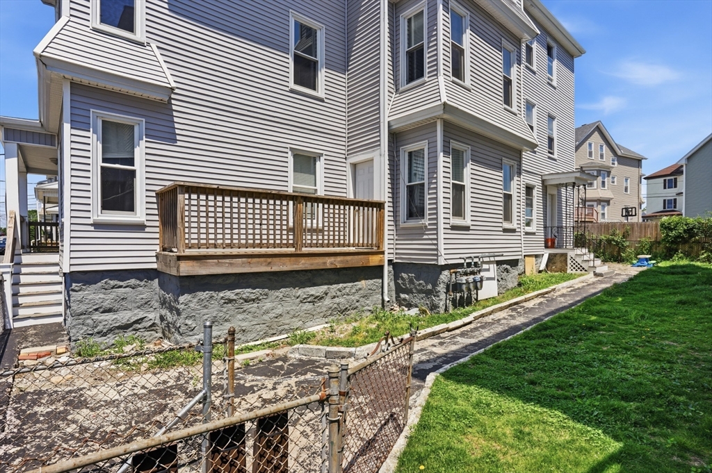 196 Irving St