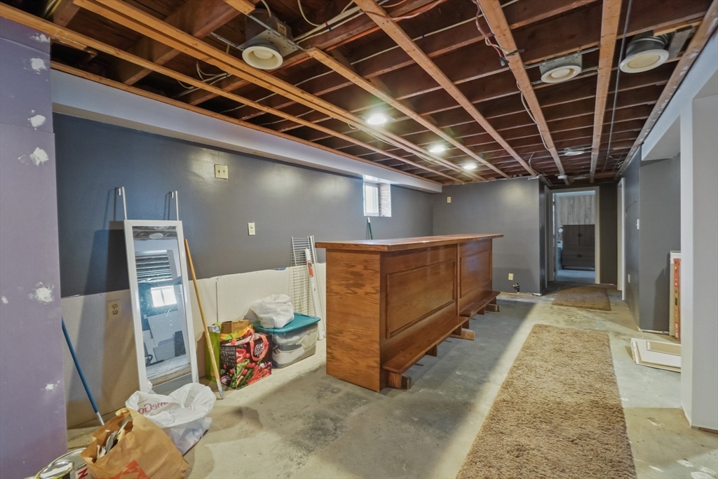 58 Sylvia St