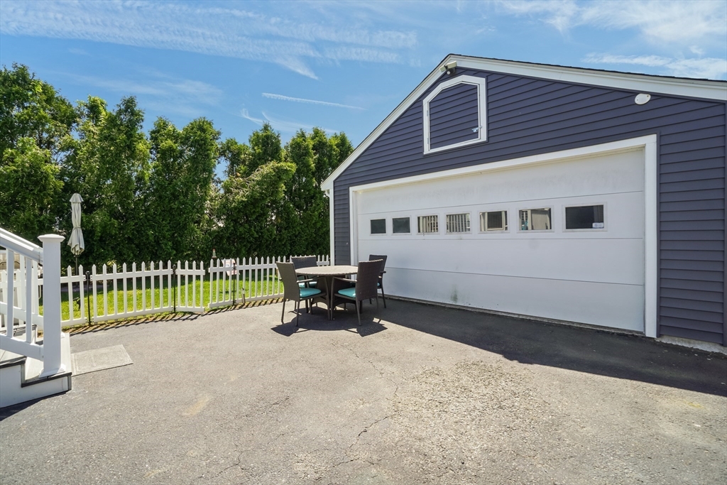 58 Sylvia St