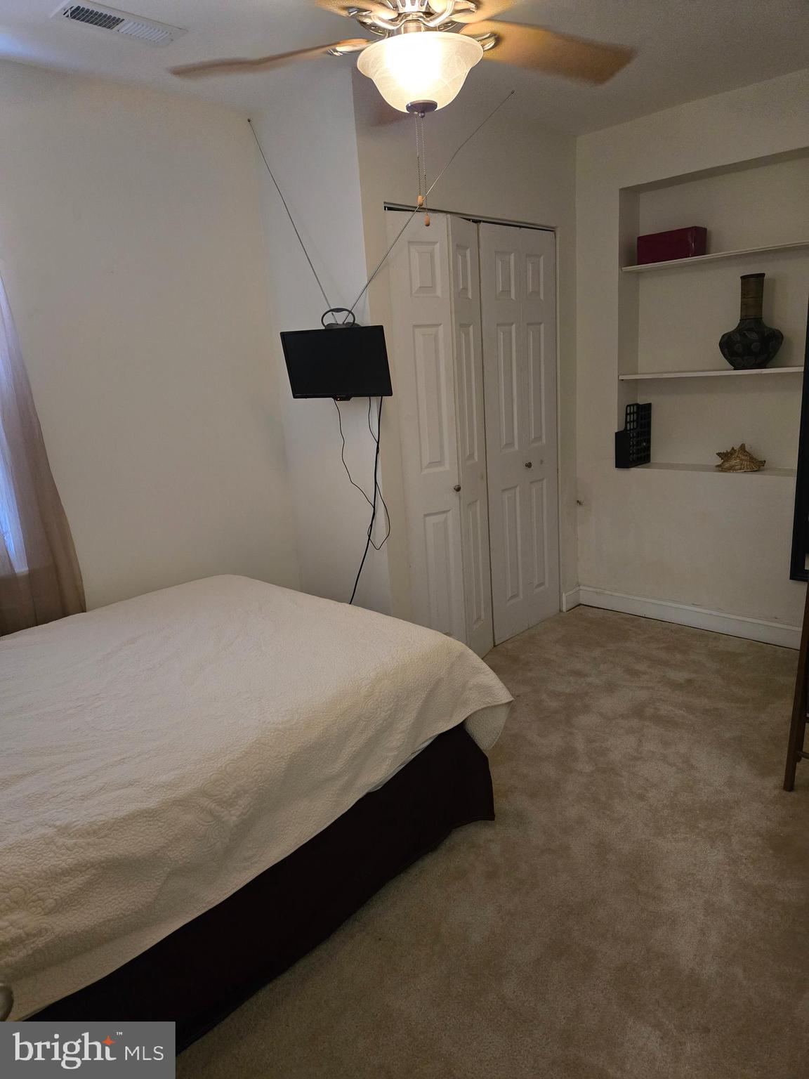 4220 DIX STREET NE 2