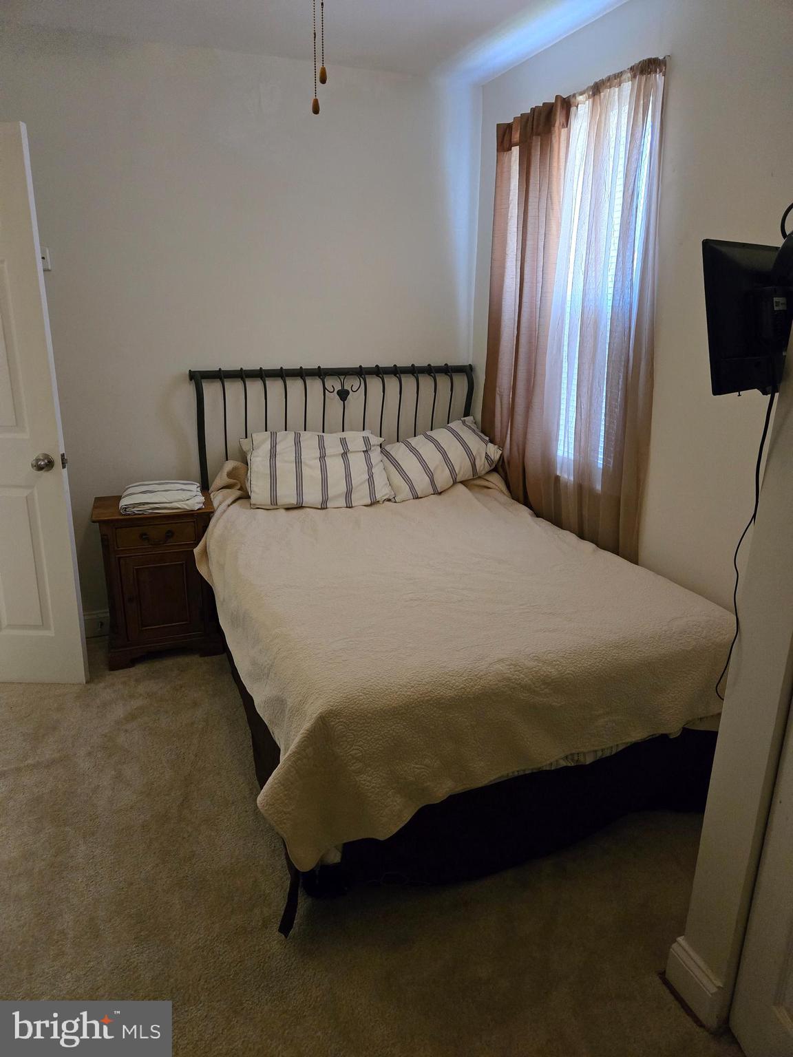 4220 DIX STREET NE 2