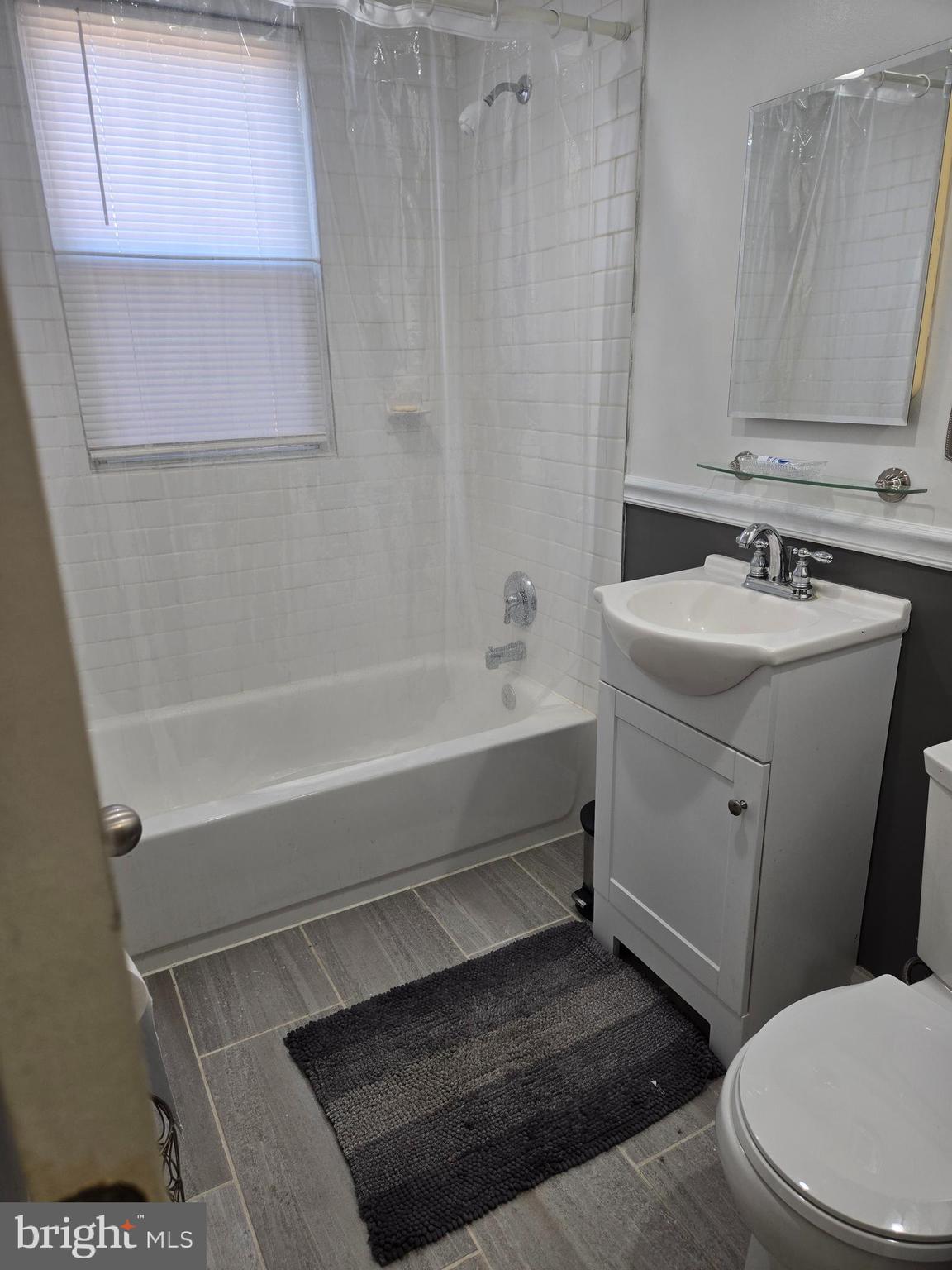 4220 DIX STREET NE 2