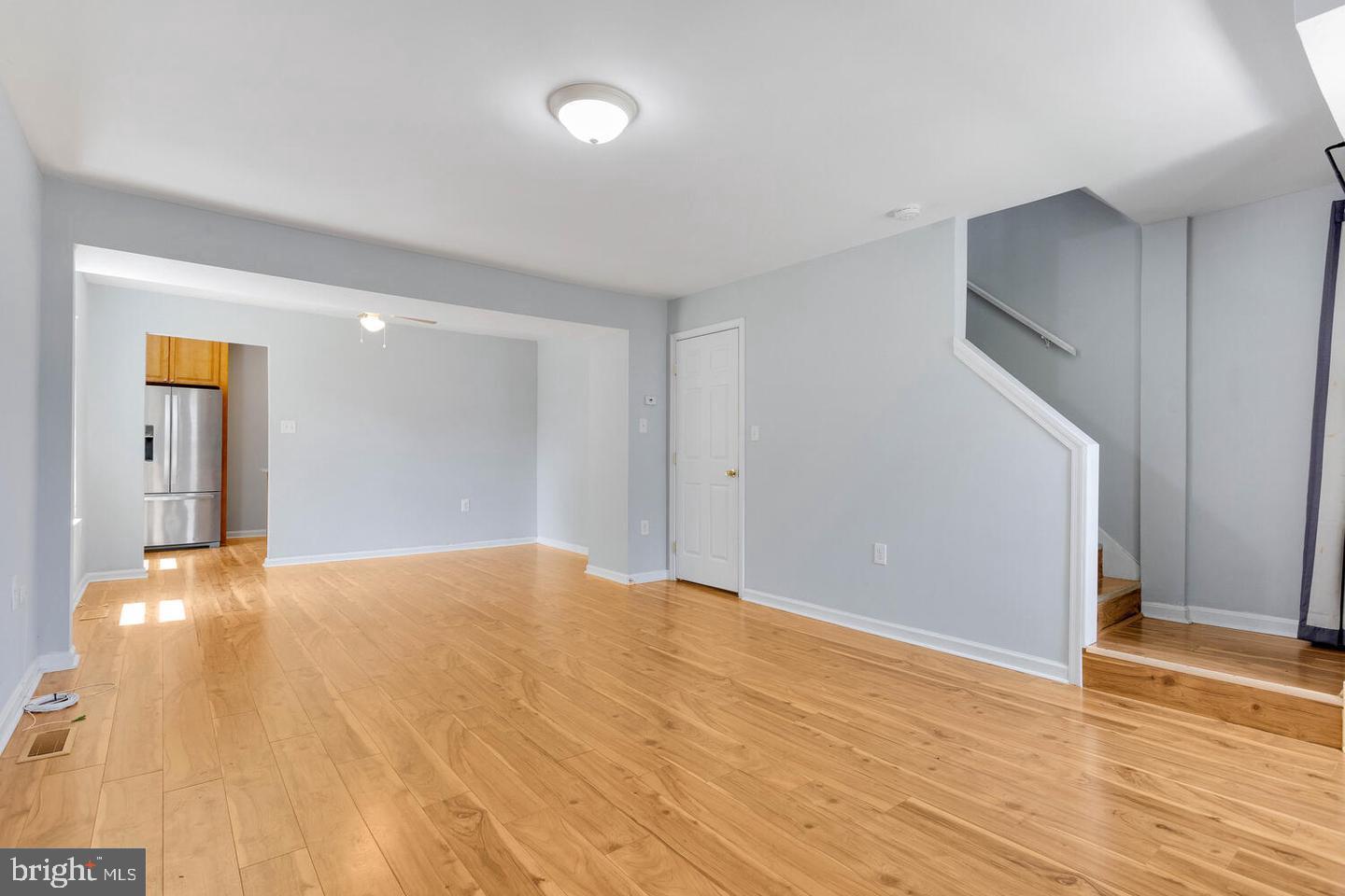 8221 TOMLINSON COURT