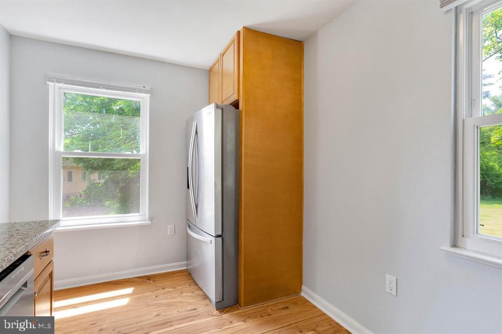 8221 TOMLINSON COURT