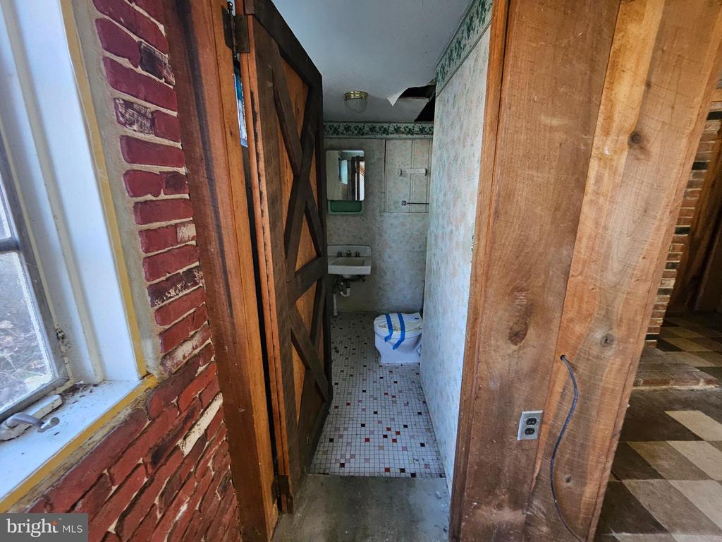 110 WOODSIDE ROAD