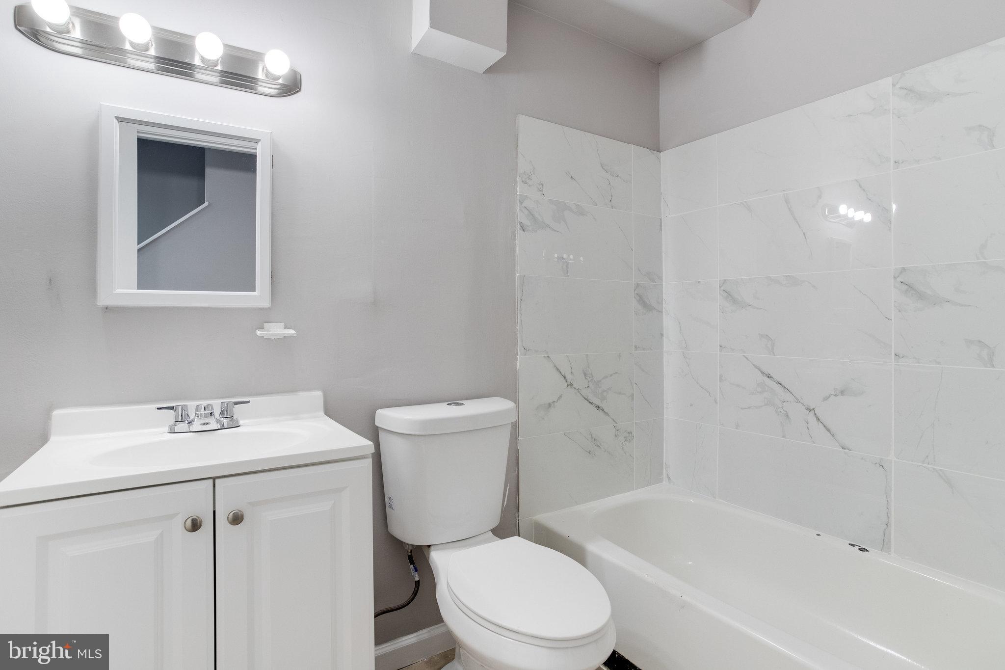 1412 N FULTON AVENUE