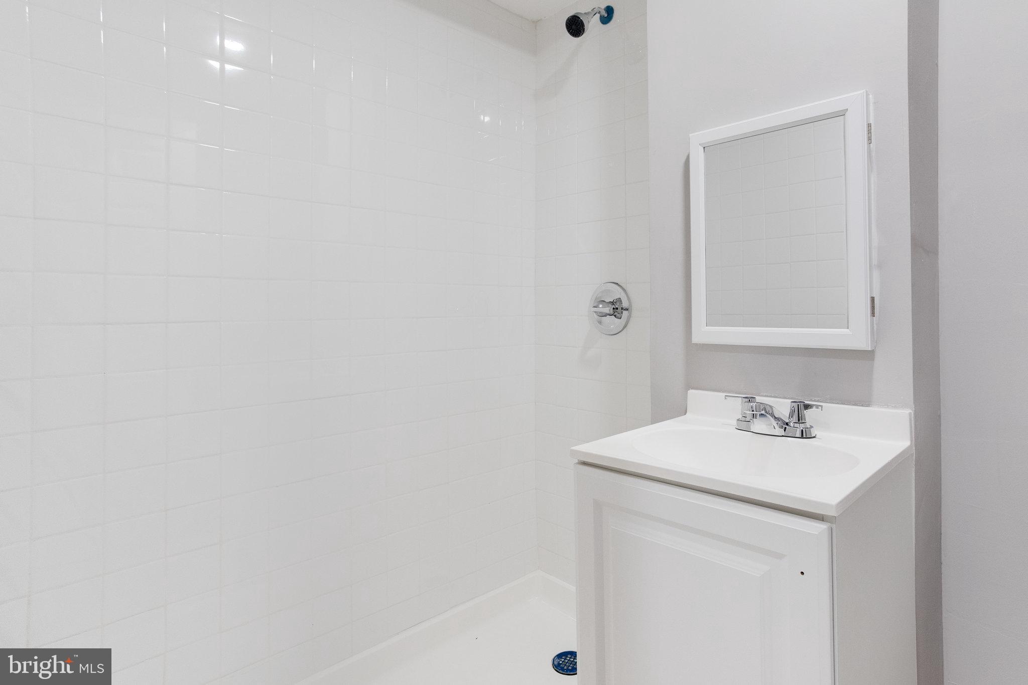 1412 N FULTON AVENUE