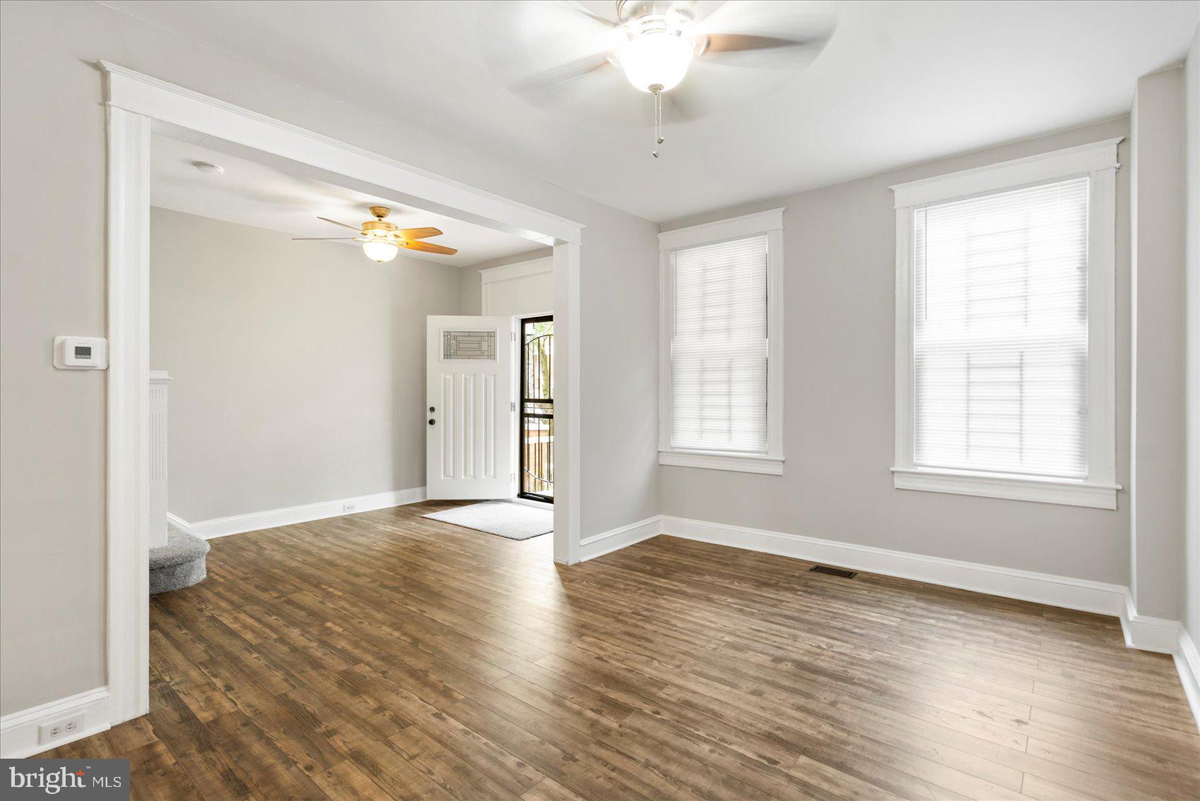 319 LYNDHURST STREET