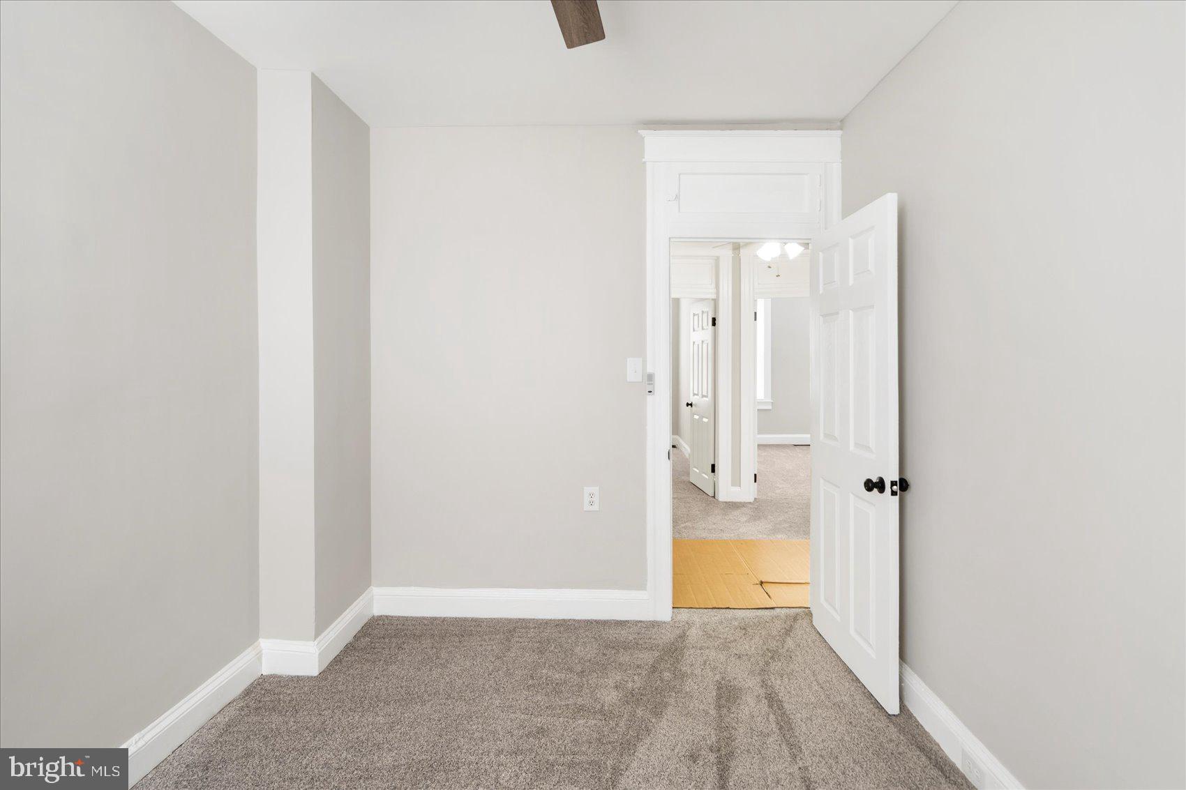 319 LYNDHURST STREET