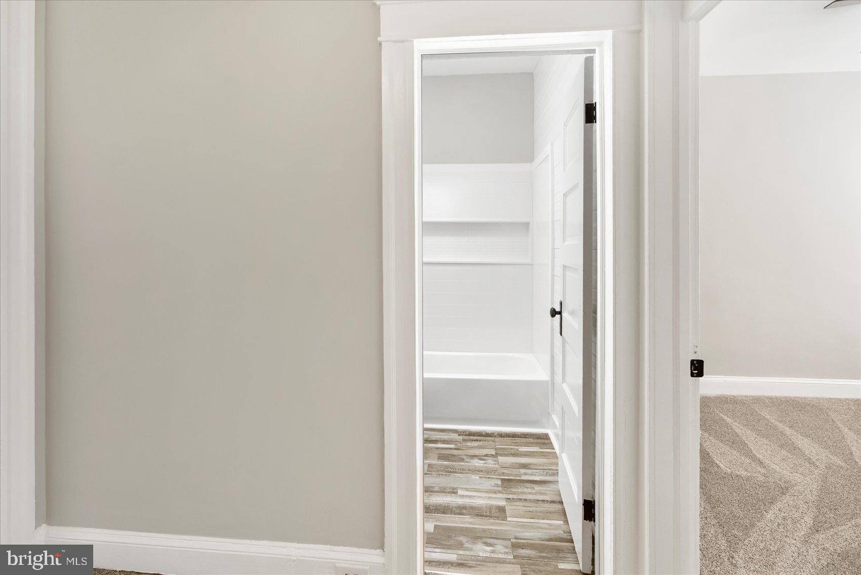 319 LYNDHURST STREET