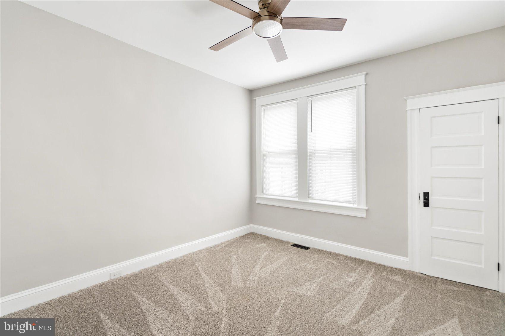 319 LYNDHURST STREET