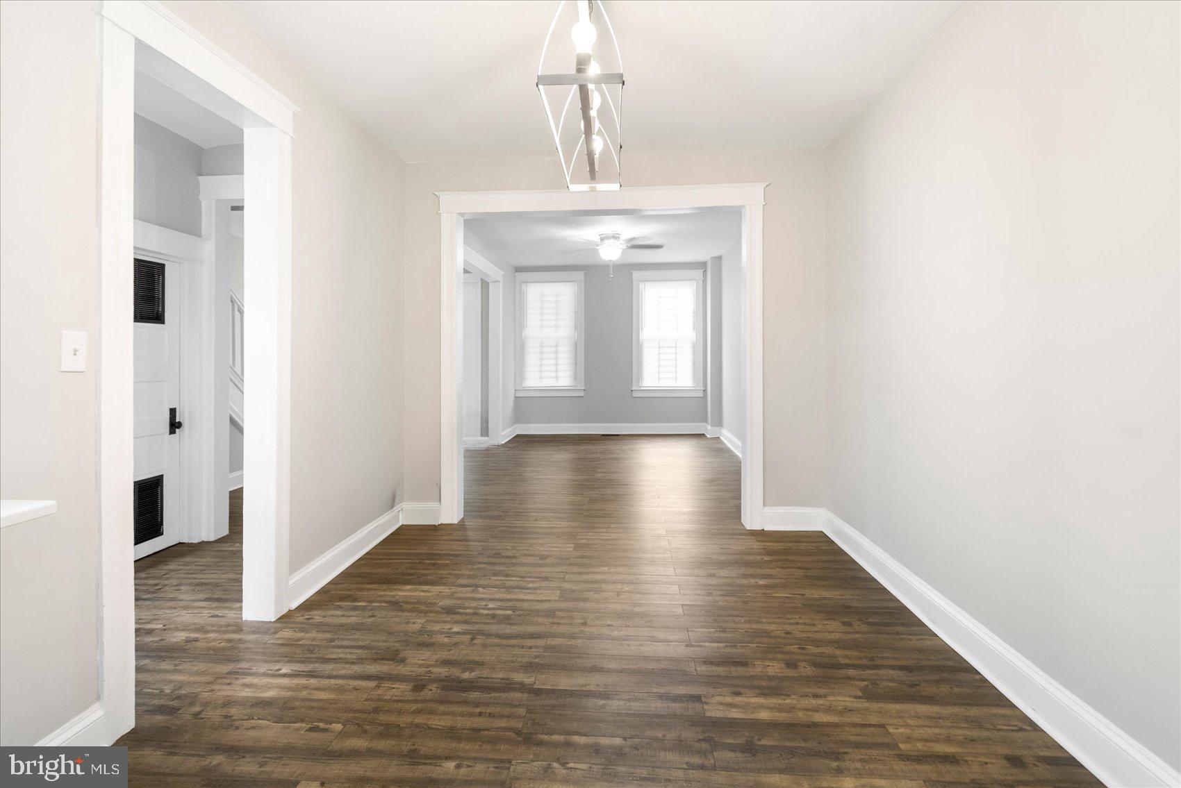 319 LYNDHURST STREET