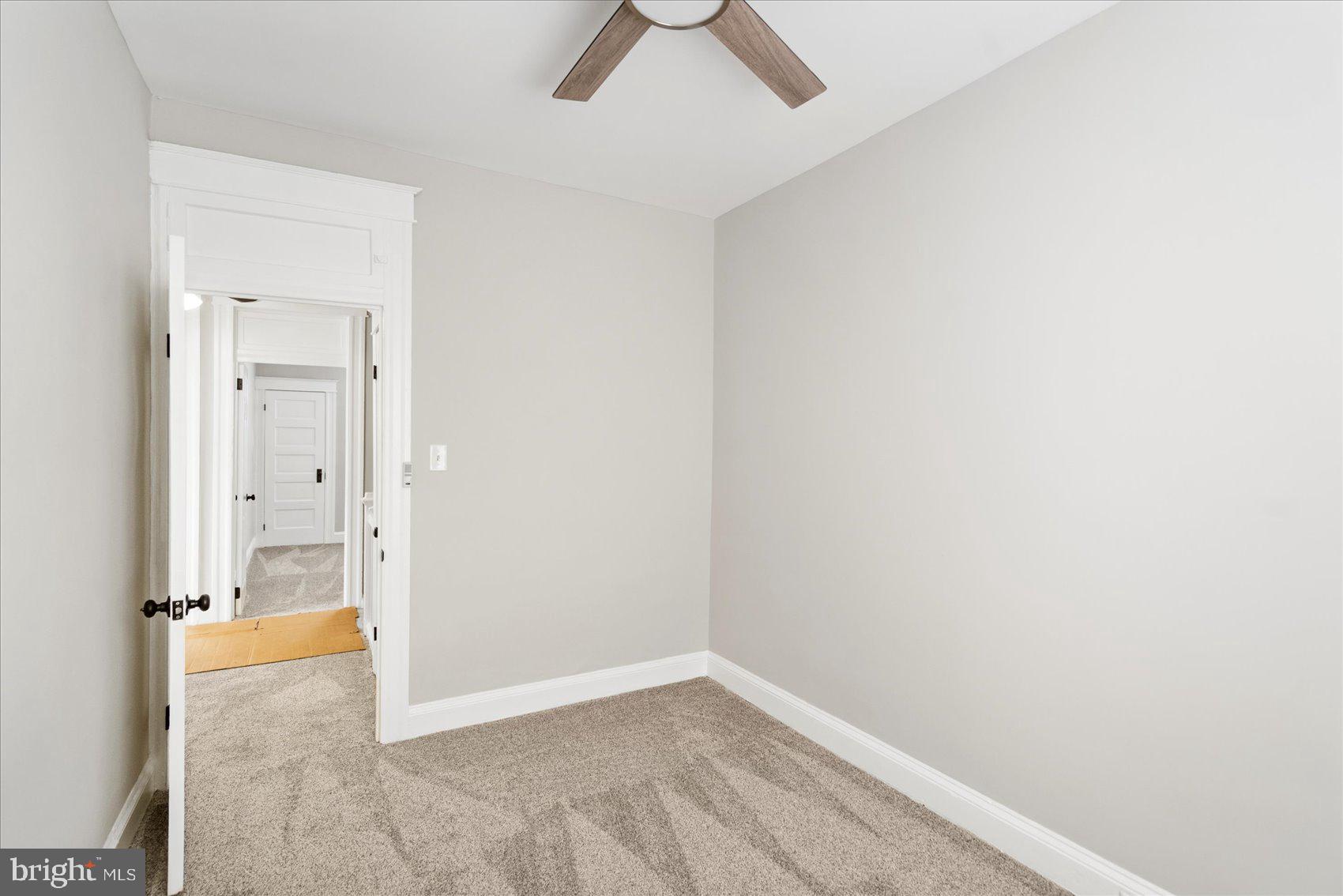 319 LYNDHURST STREET