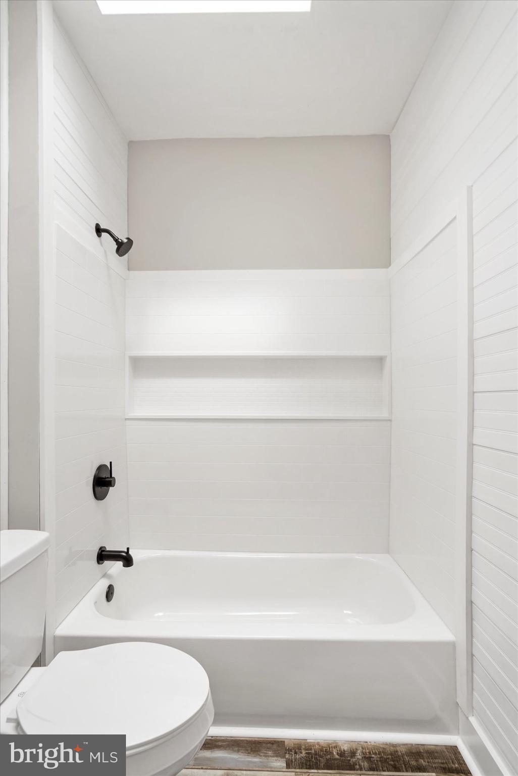 319 LYNDHURST STREET