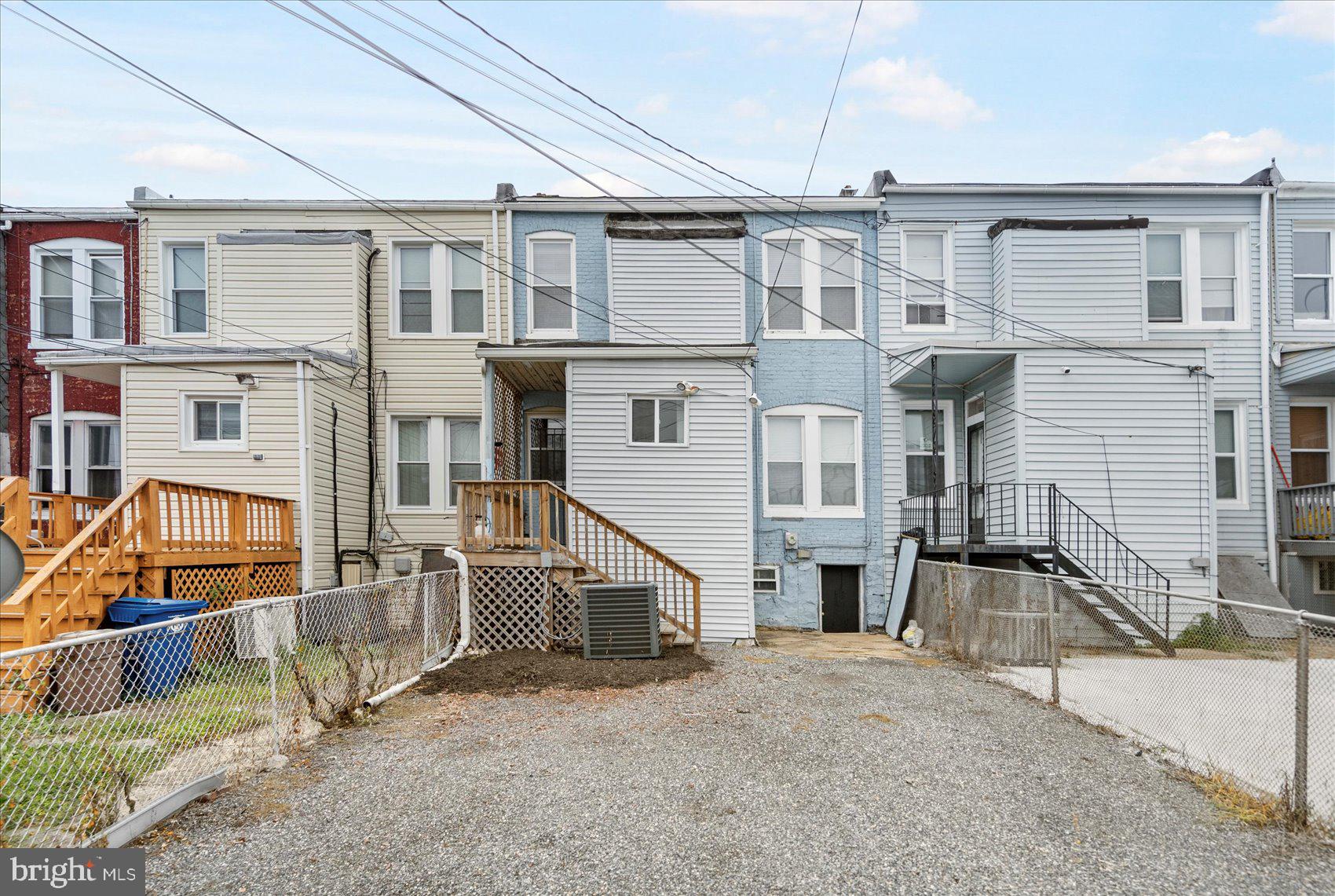 319 LYNDHURST STREET