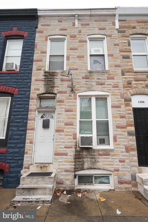1208 SARGEANT STREET