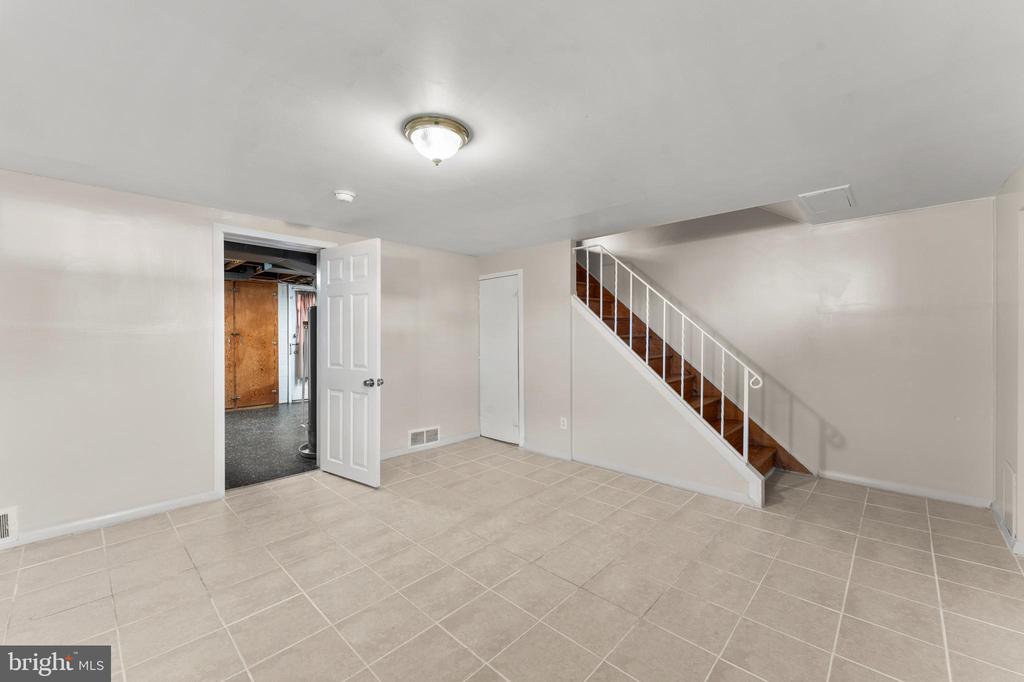 6912 BLANCHE ROAD