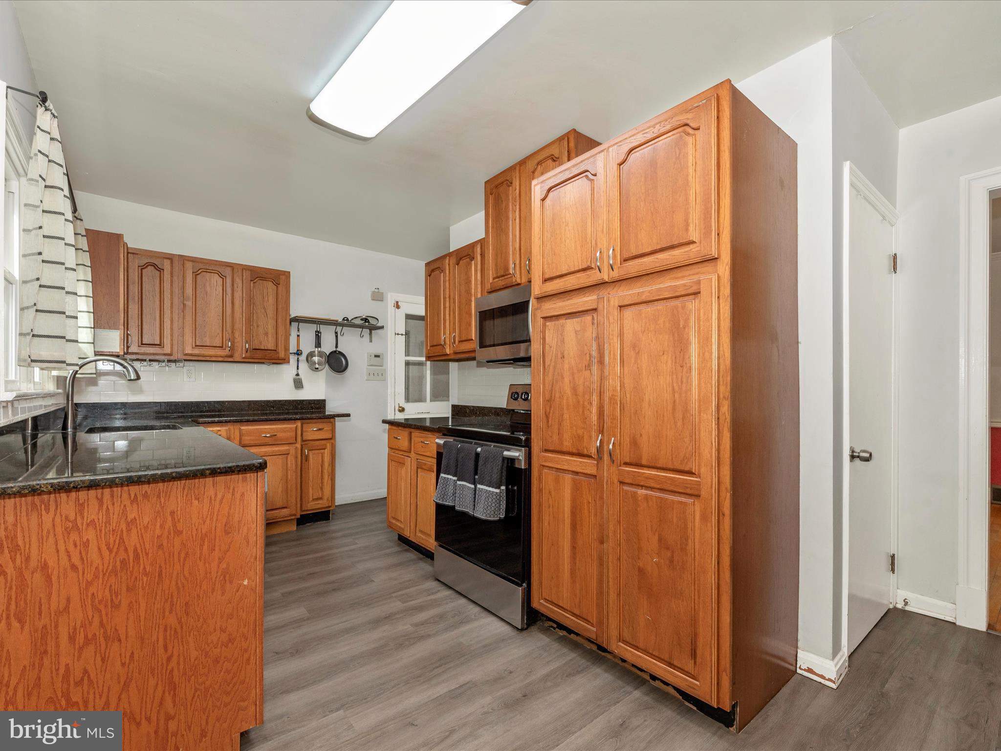 205 S 2ND STREET