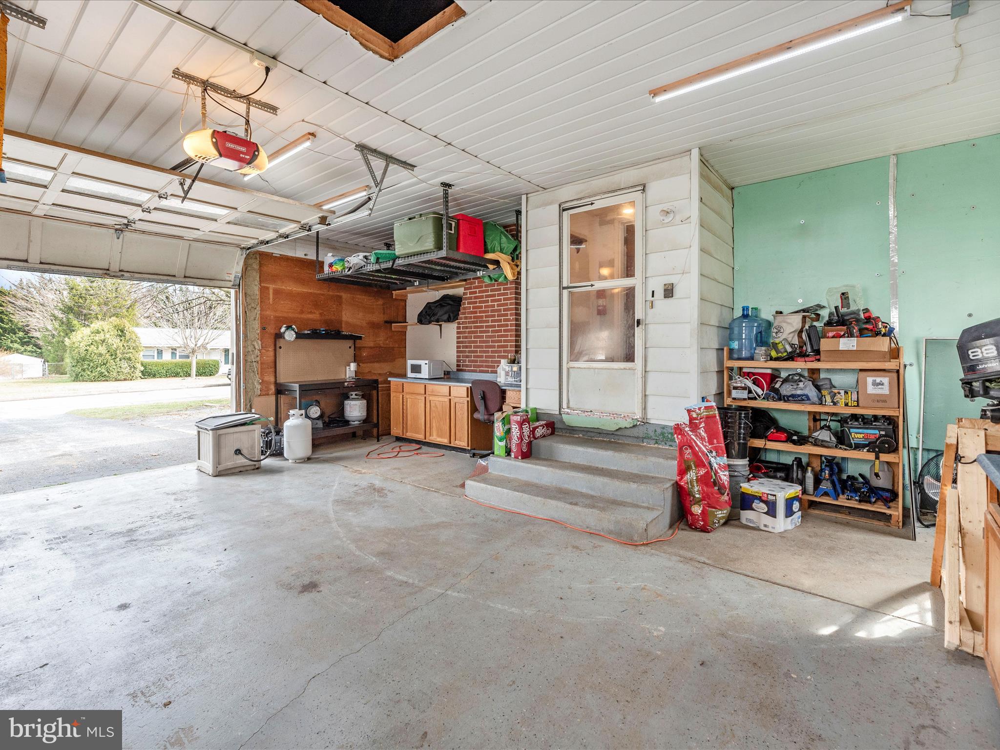205 S 2ND STREET