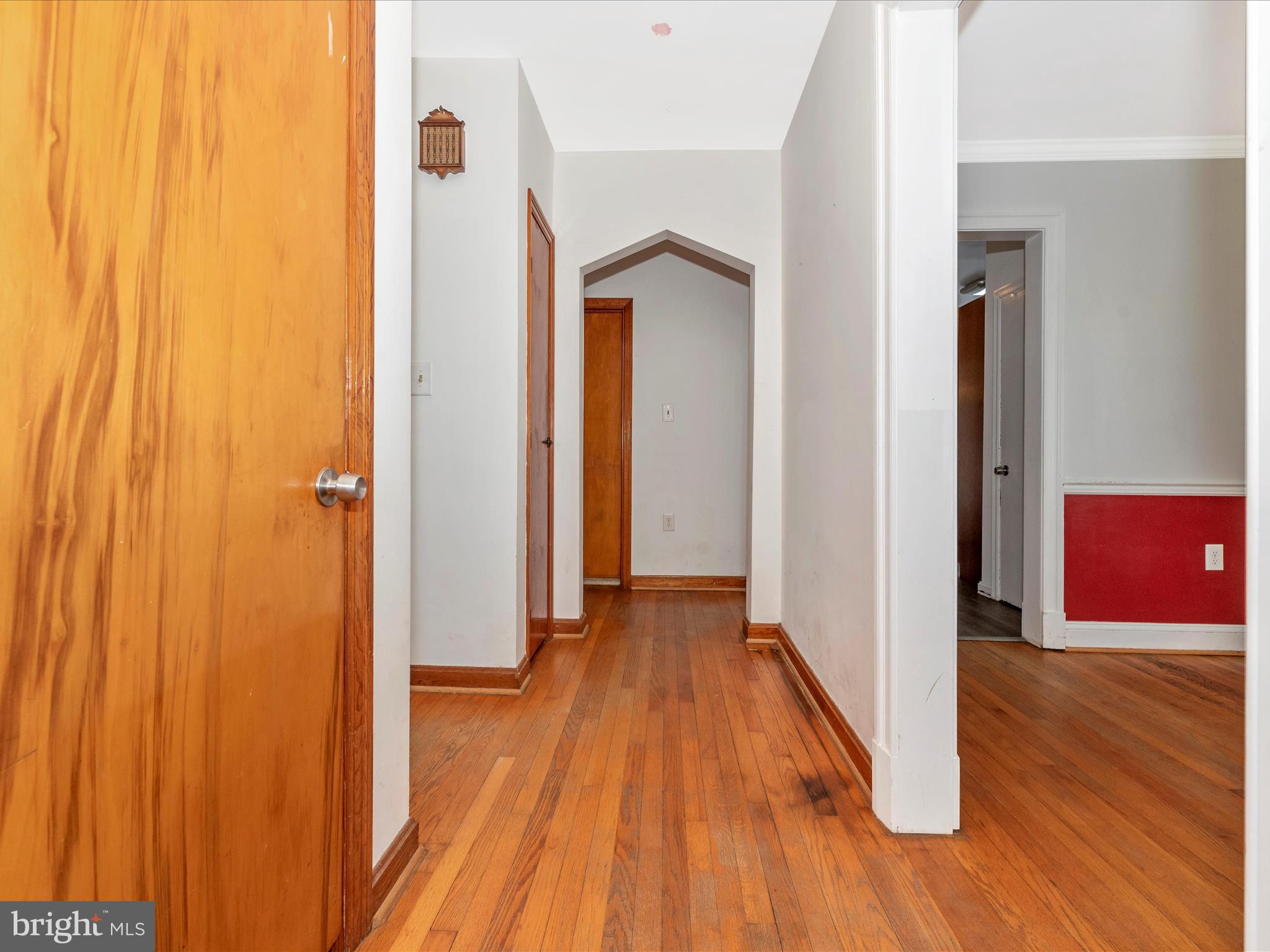 205 S 2ND STREET