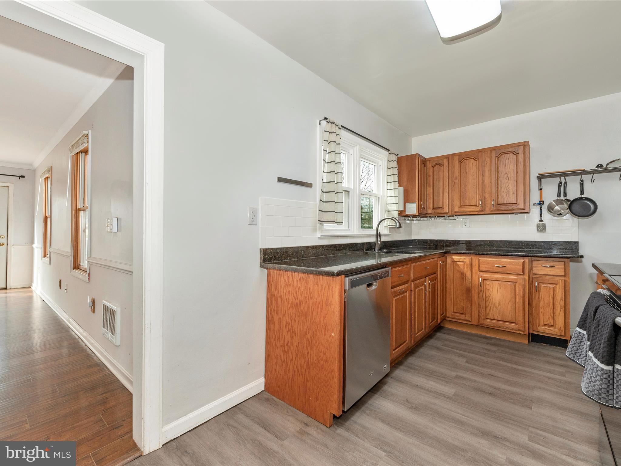 205 S 2ND STREET