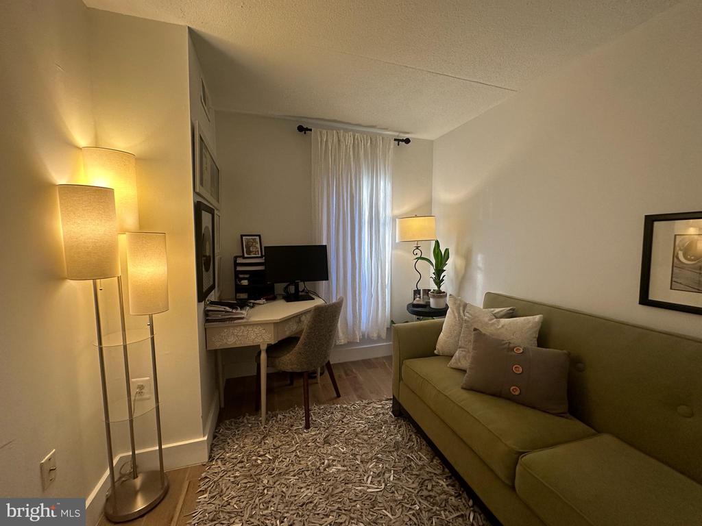 5236 W RUNNING BROOK ROAD Unit: 201