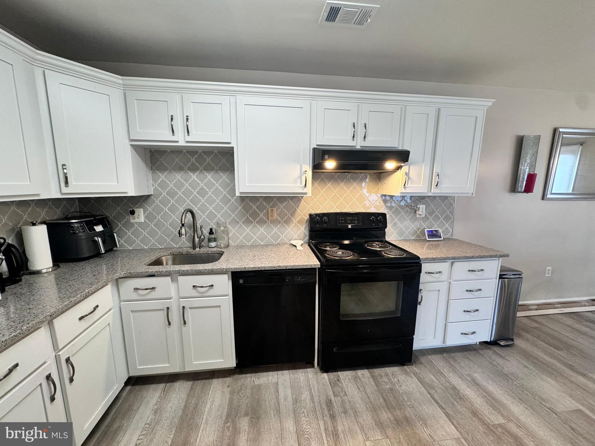 140 BIG CHIMNEY BRANCH 10-4