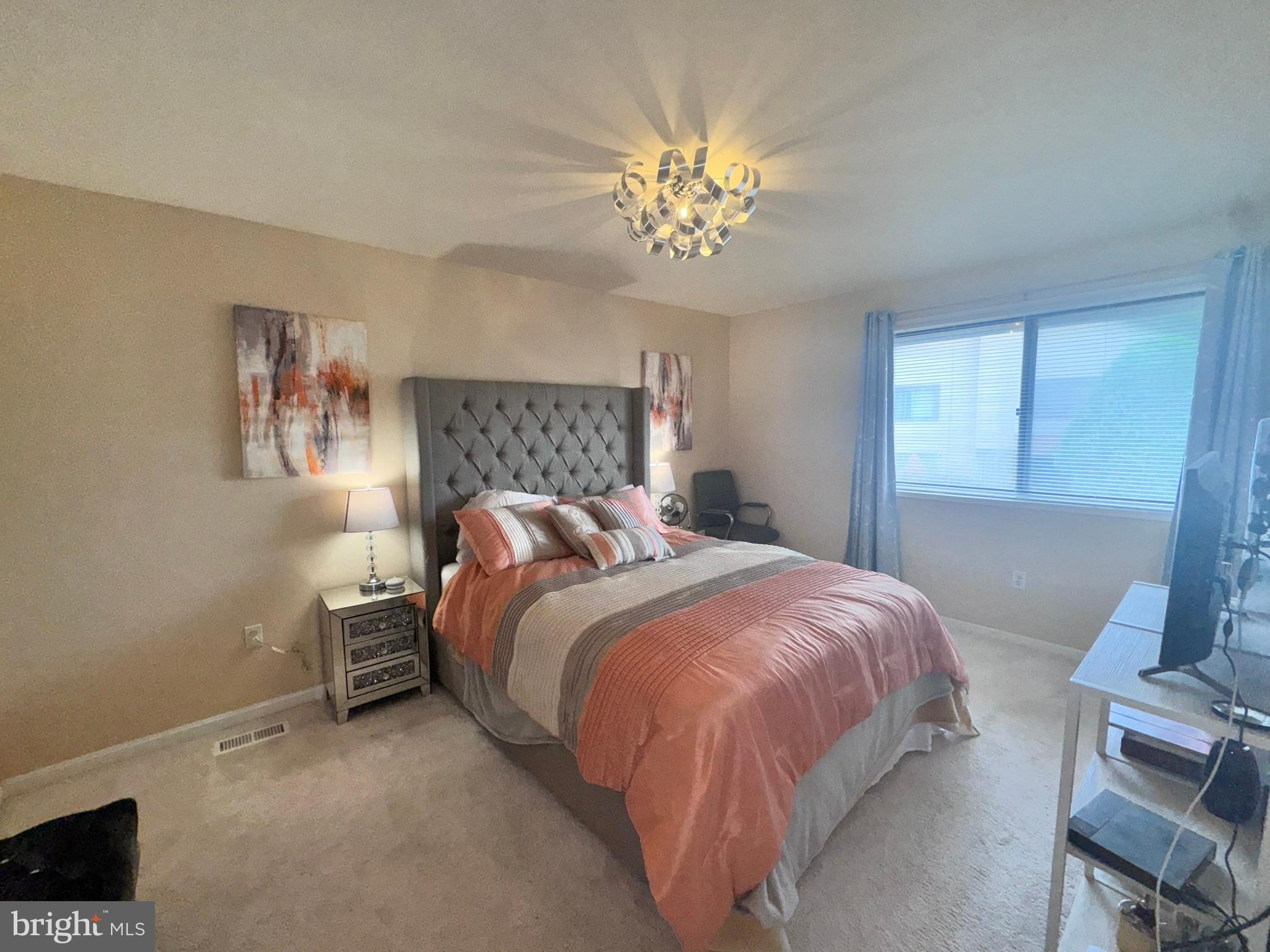 140 BIG CHIMNEY BRANCH 10-4