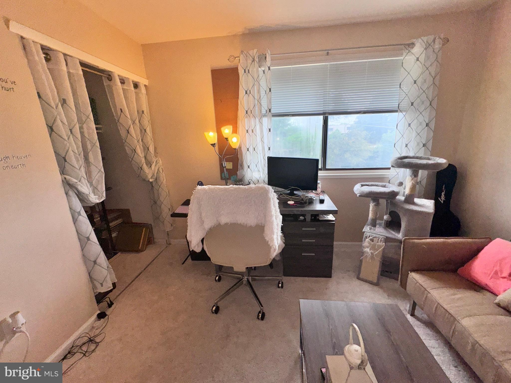 140 BIG CHIMNEY BRANCH 10-4