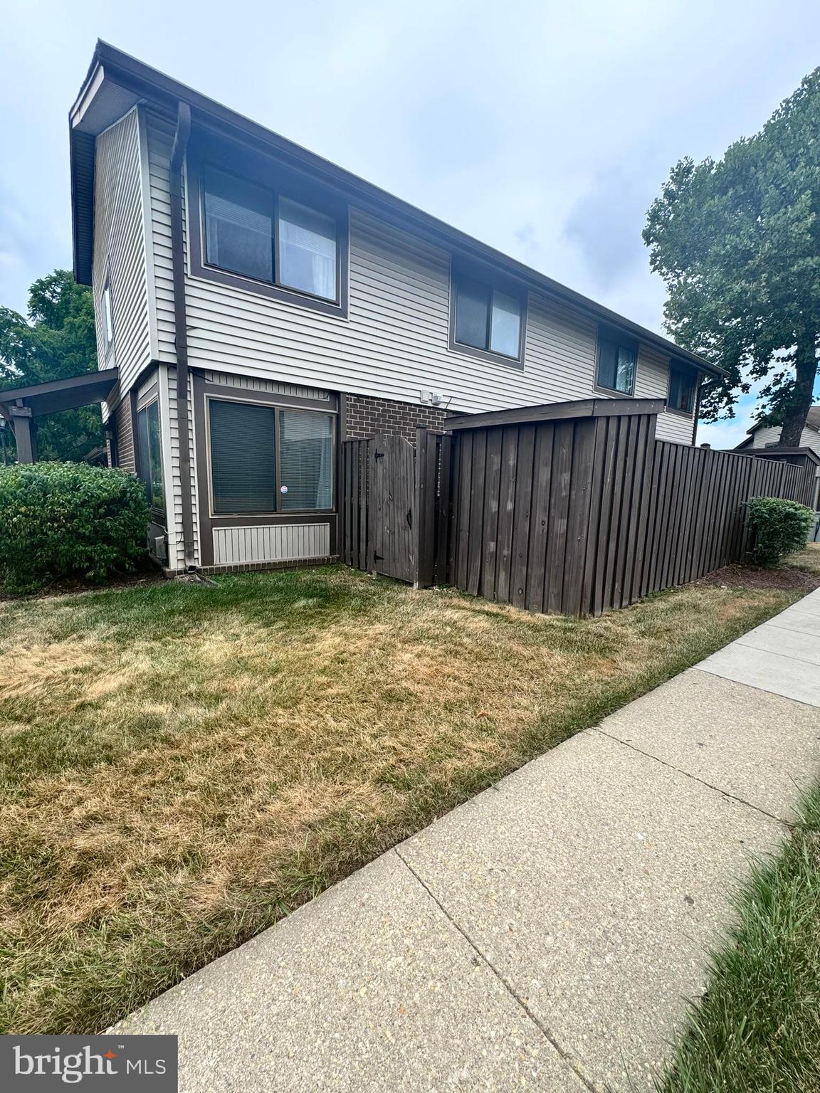 140 BIG CHIMNEY BRANCH 10-4