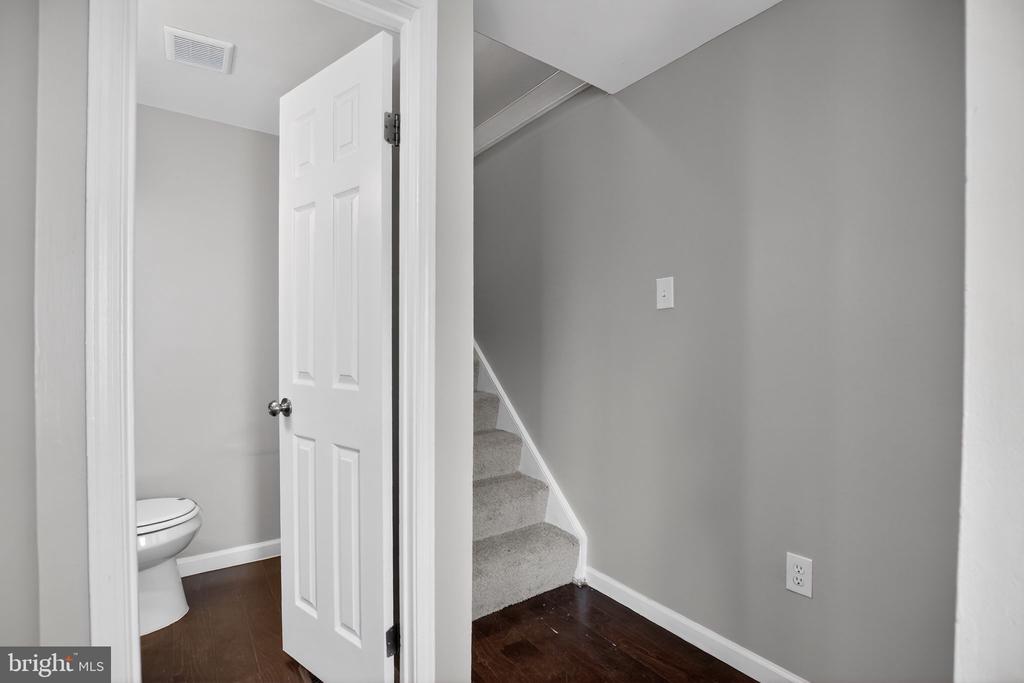 11303 KETTERING CIRCLE