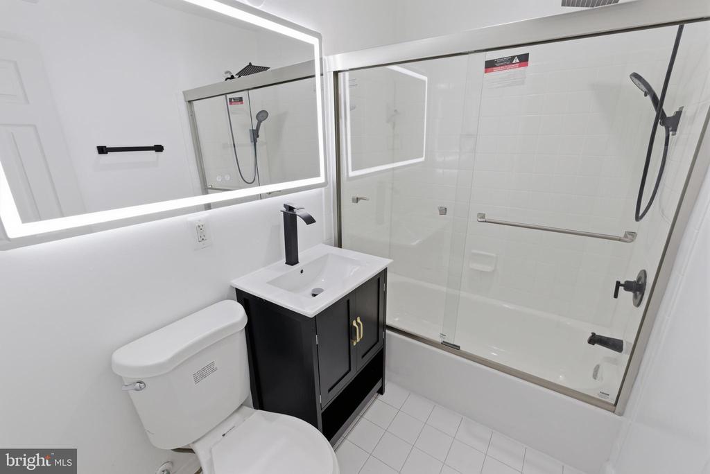 1009 CHILLUM ROAD Unit: 213