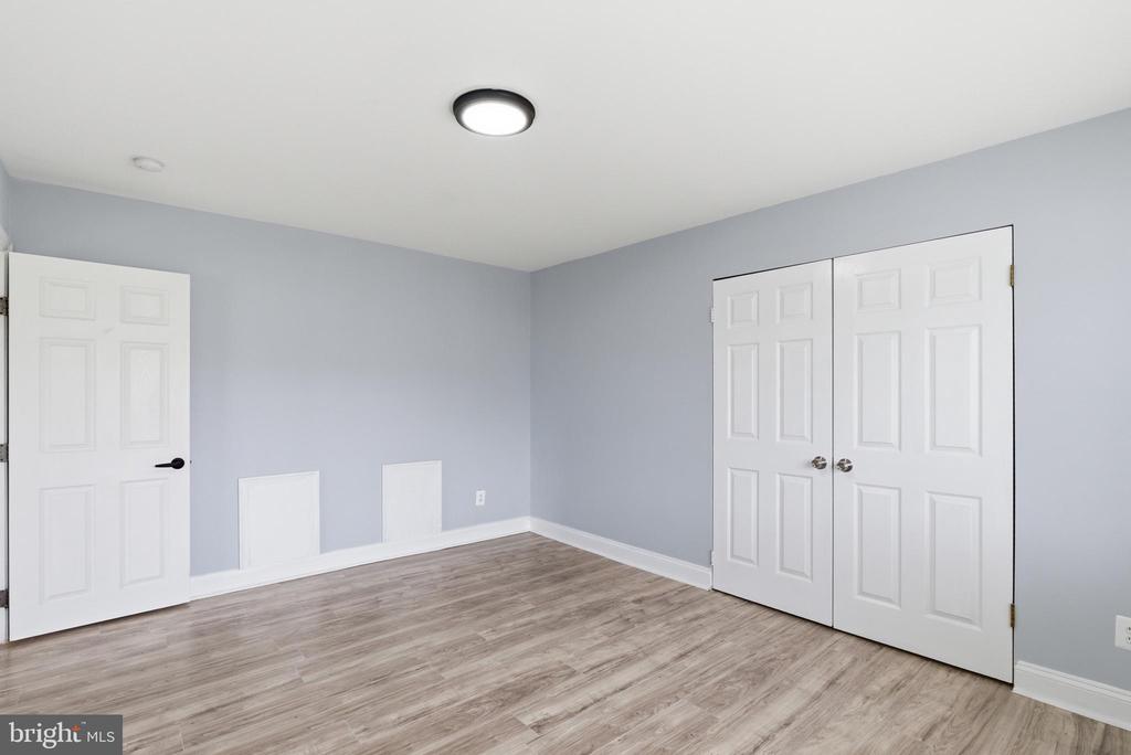 1009 CHILLUM ROAD Unit: 213