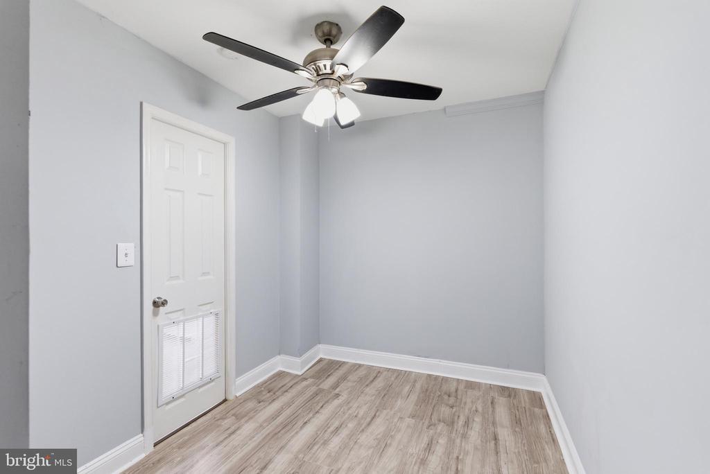 1009 CHILLUM ROAD Unit: 213