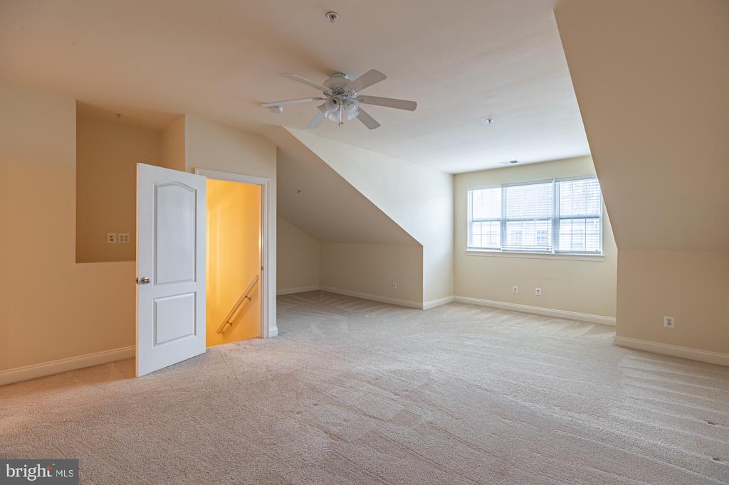 5067 DONOVAN DRIVE