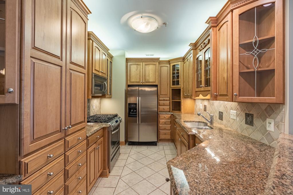 5067 DONOVAN DRIVE