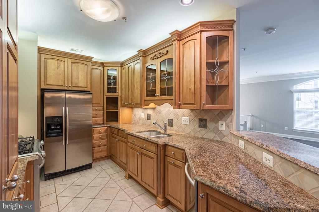 5067 DONOVAN DRIVE