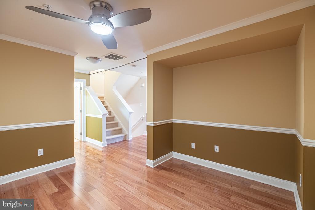 5067 DONOVAN DRIVE