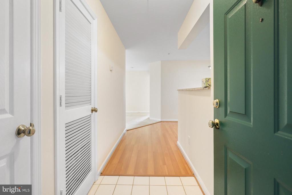 14158 CUDDY LOOP 103