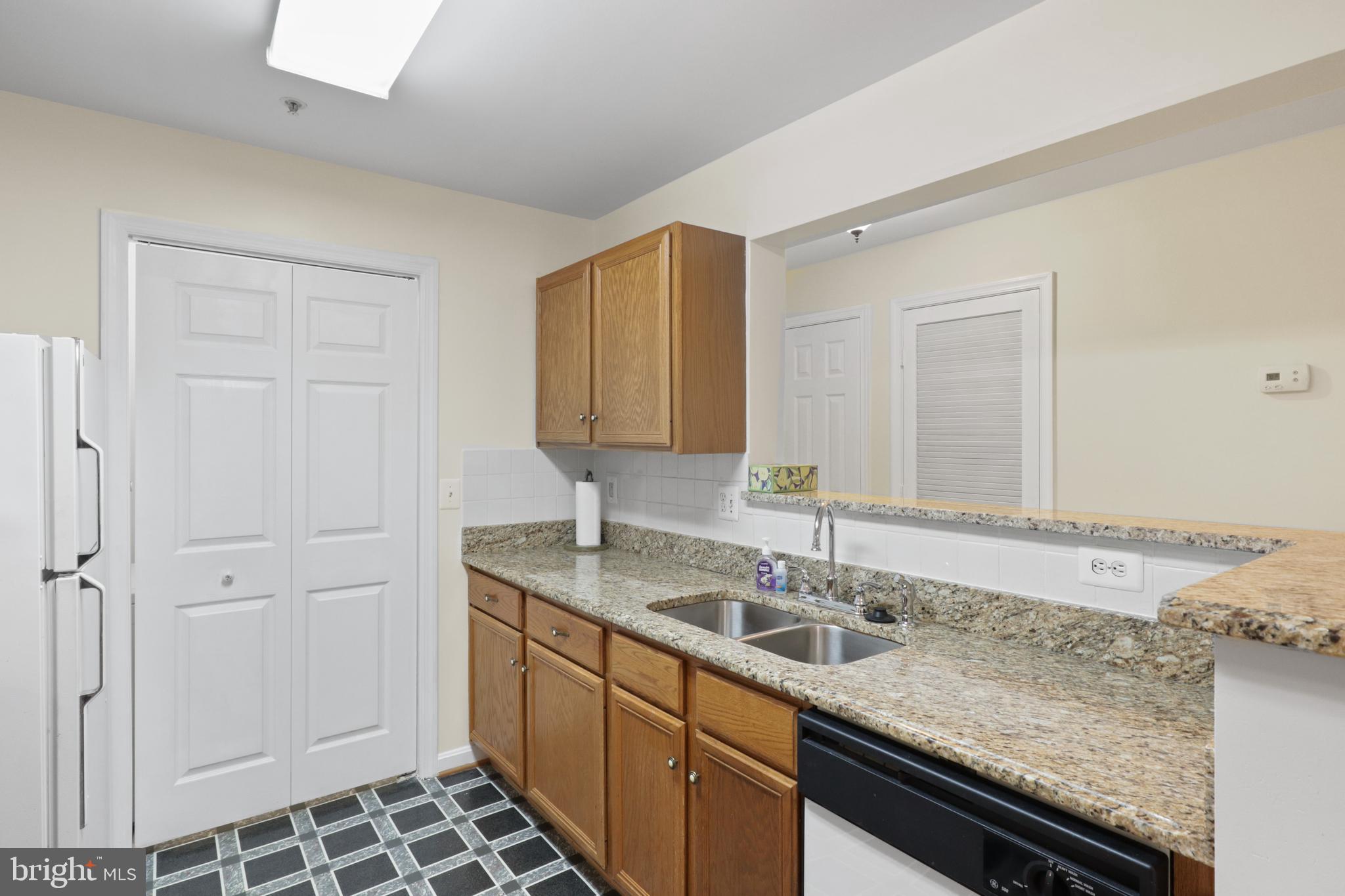 14158 CUDDY LOOP 103