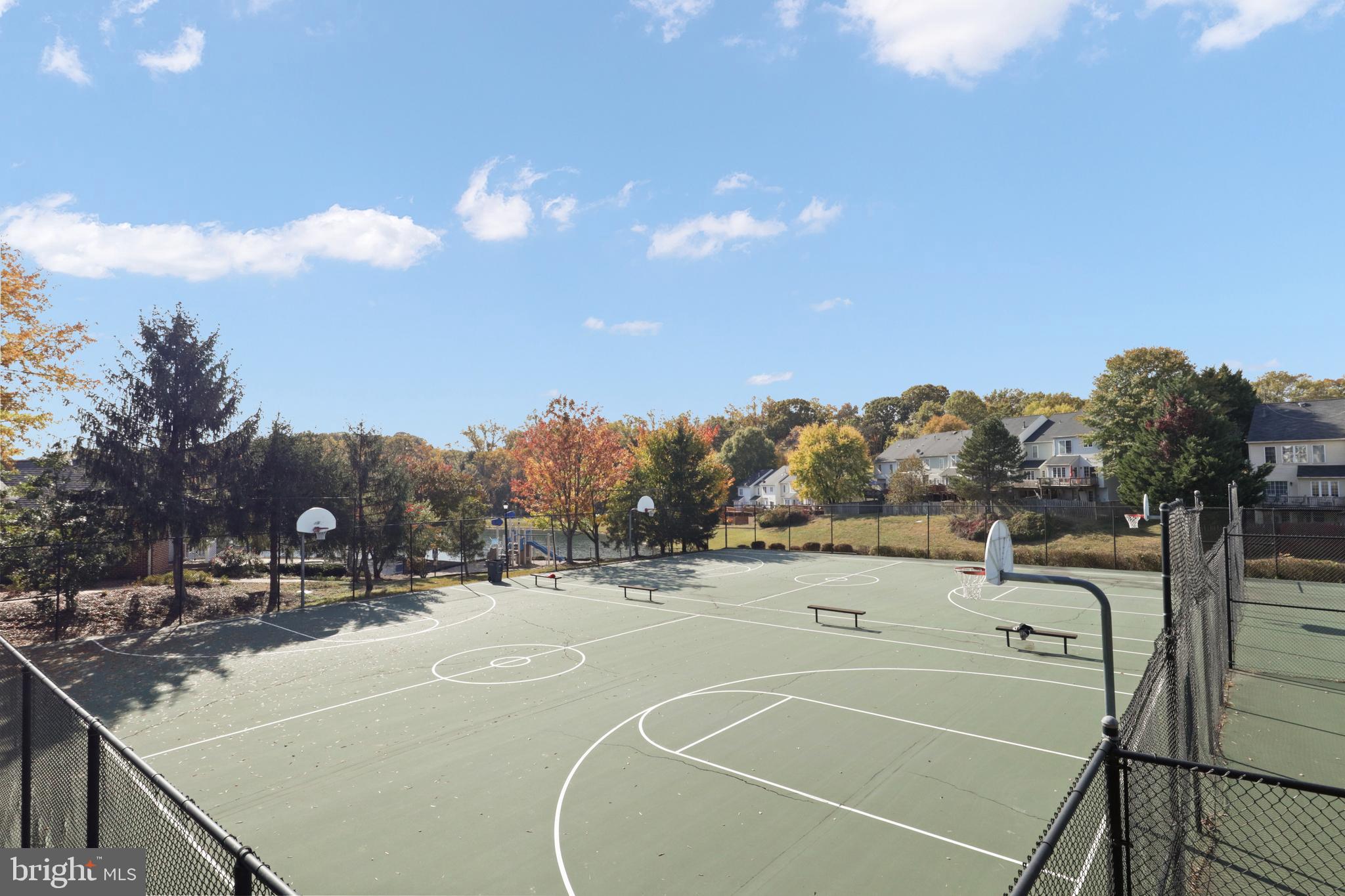 14158 CUDDY LOOP 103