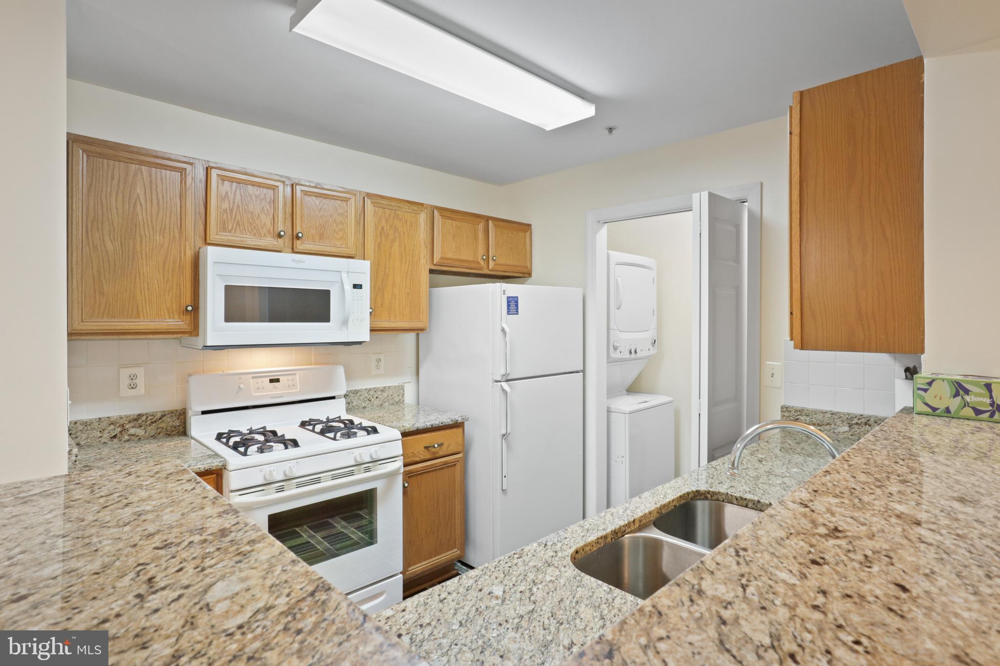 14158 CUDDY LOOP 103