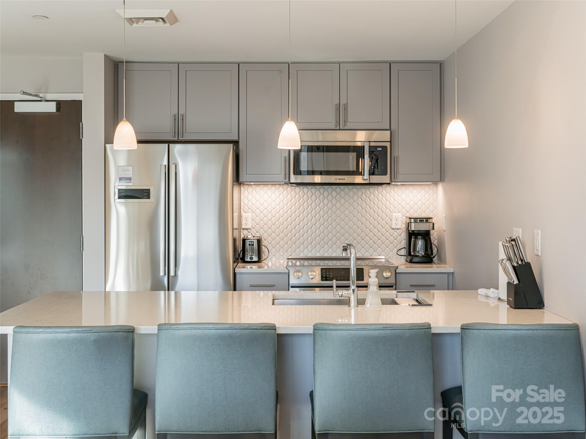 45 Asheland Avenue Unit: 302