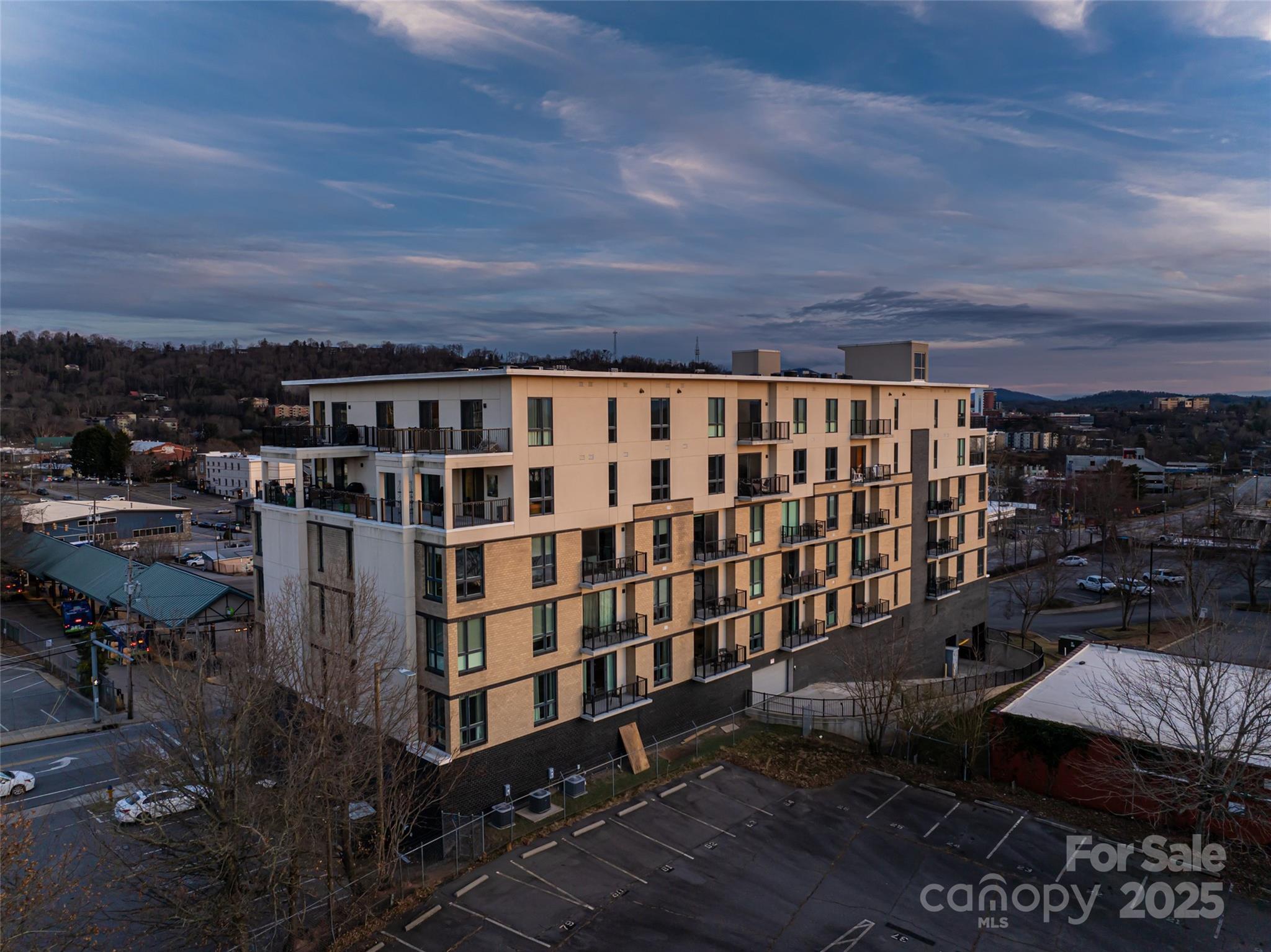 45 Asheland Avenue Unit: 302