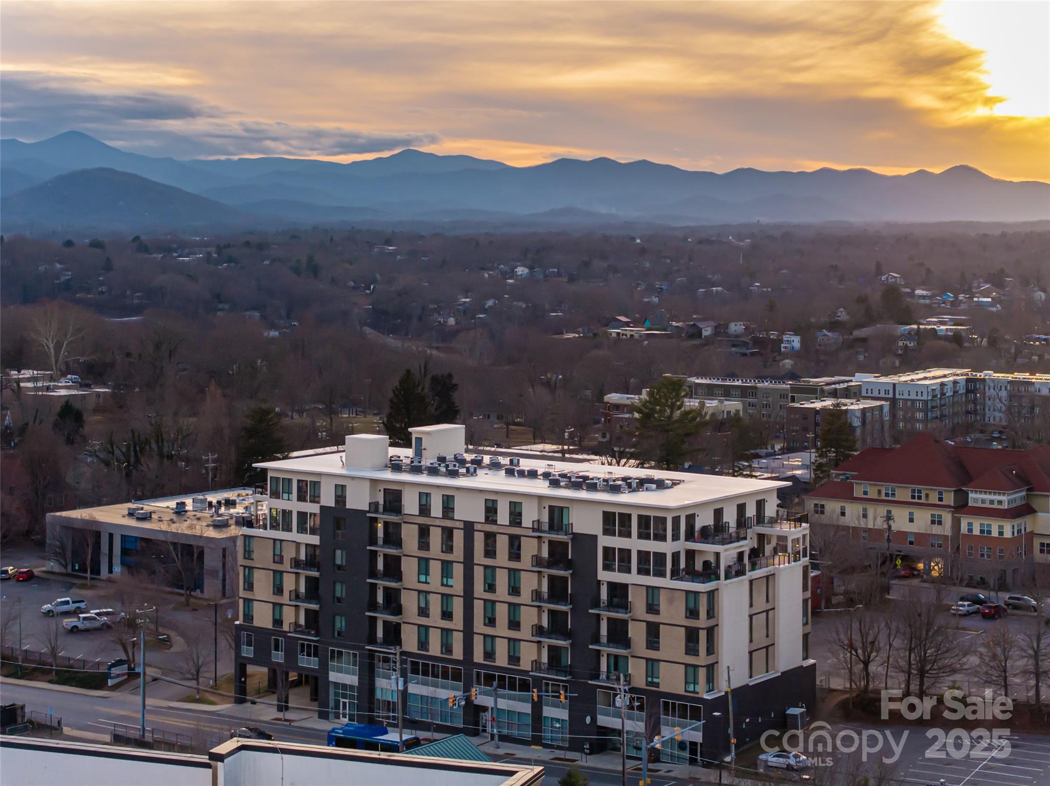 45 Asheland Avenue Unit: 302