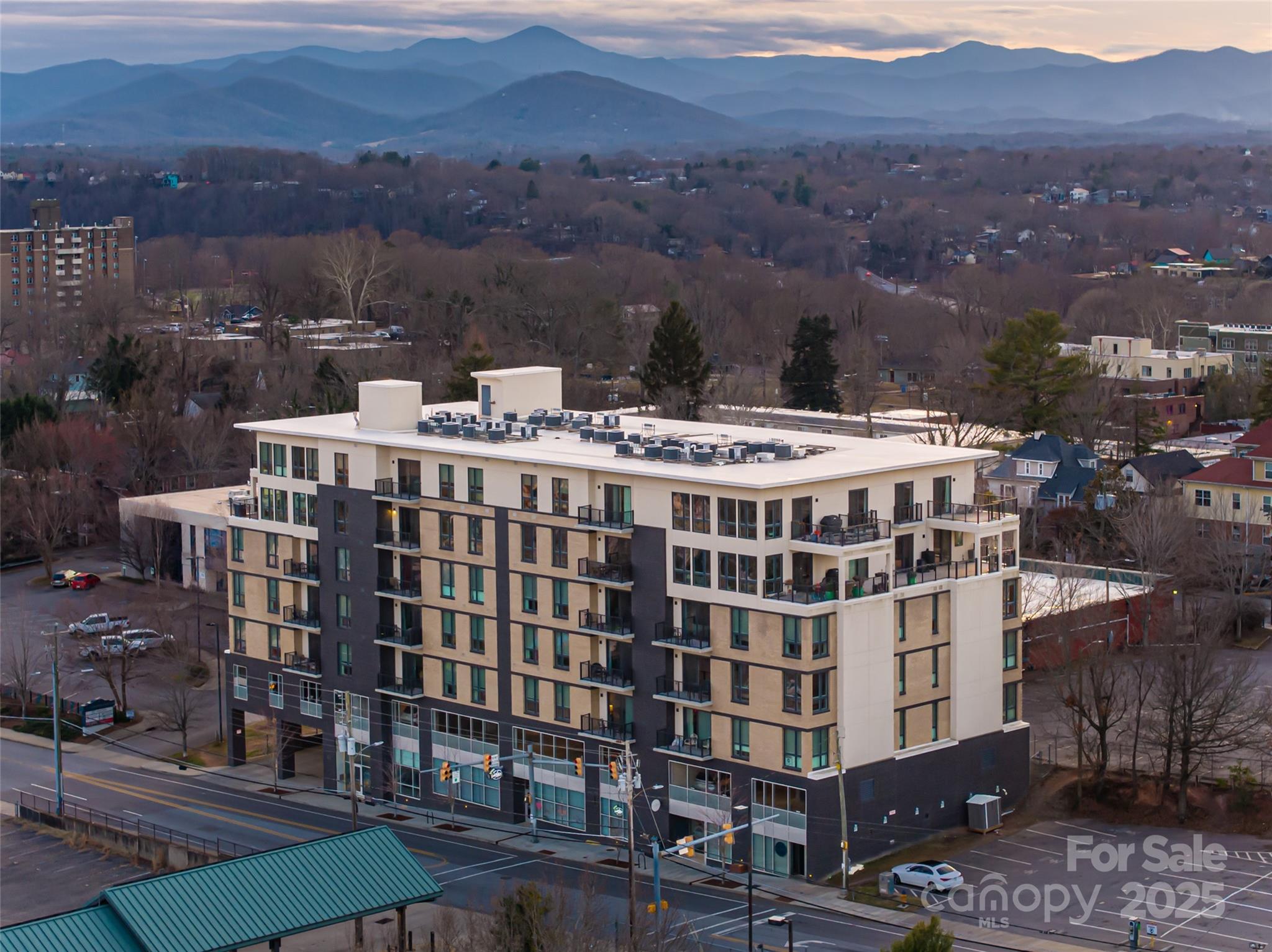 45 Asheland Avenue Unit: 302